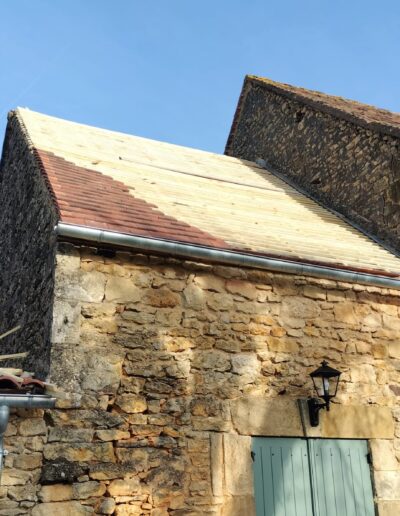 Travaux de Rénovation de toiture par les professionnels de la Maçonnerie Ribeiro en Dordogne